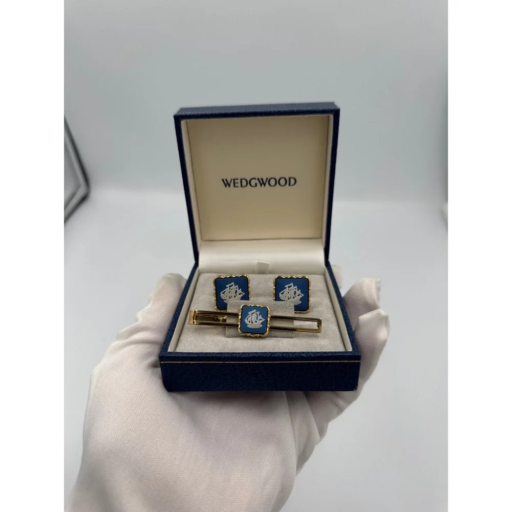 Wedgwood Cufflinks and Tie Clip‎ Set Blue Jasperware Ship Nautical Vintage